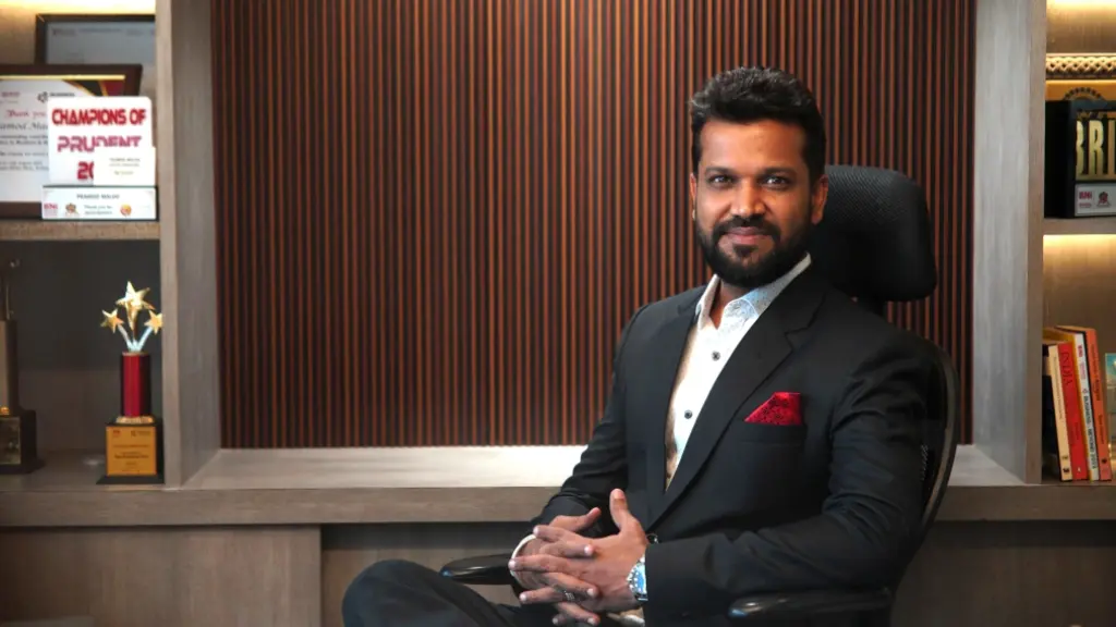 Evolving with Changing Digital Environment